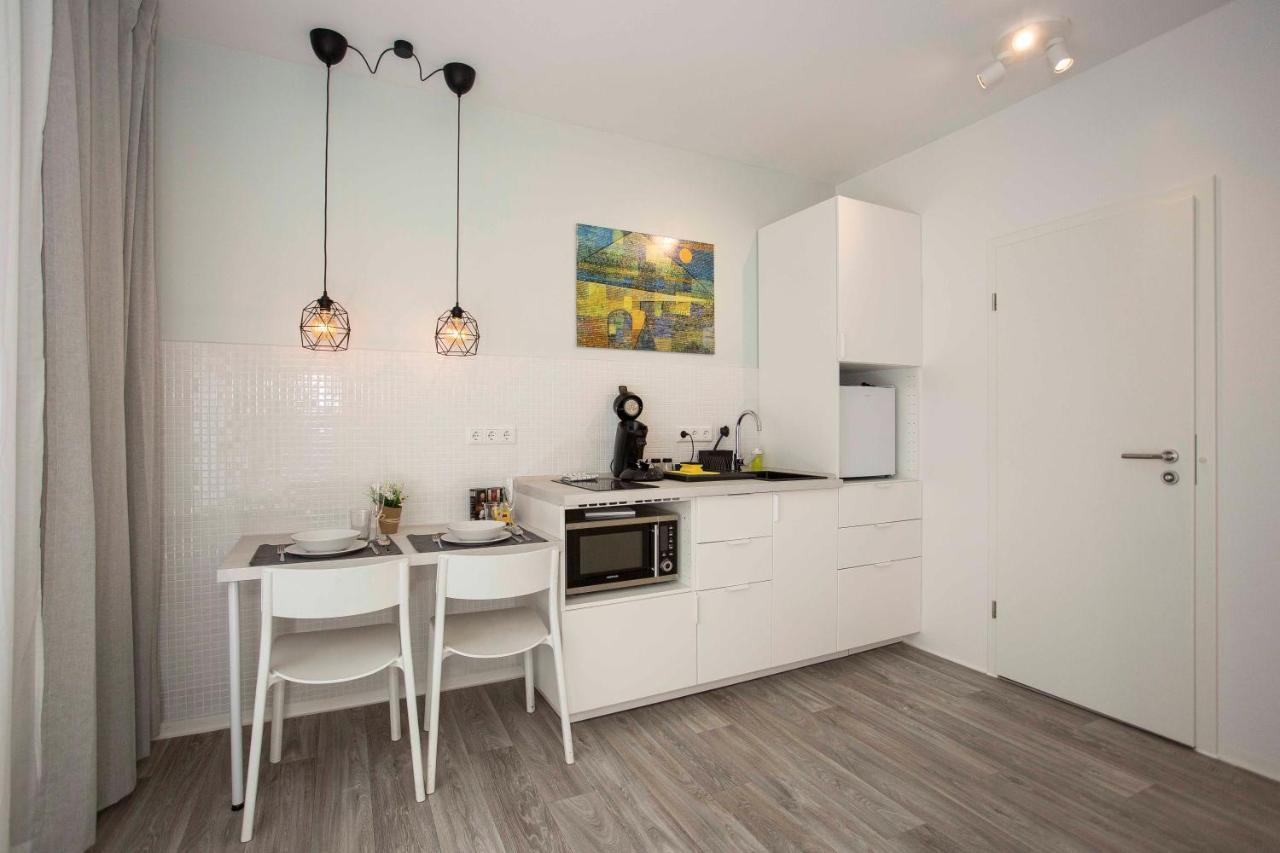 Zentral Gelegene, Helle Studio Apartments Nuremberg Exterior photo